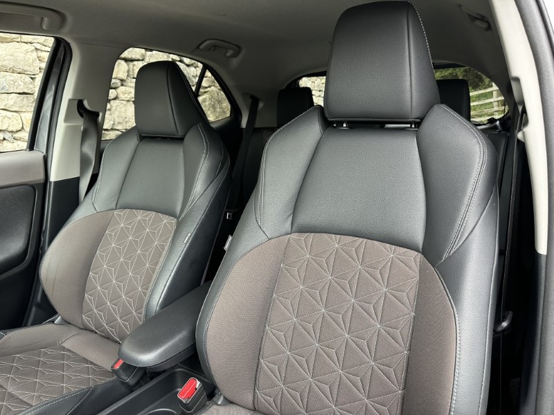 2023 (23) TOYOTA YARIS CROSS 1.5 Hybrid Excel 5dr CVT 5894134