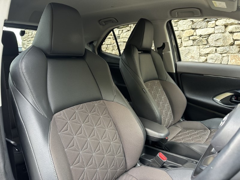 2023 (23) TOYOTA YARIS CROSS 1.5 Hybrid Excel 5dr CVT 5894109