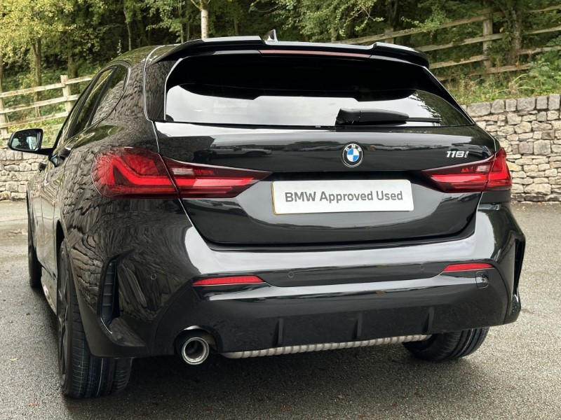2023 (23) BMW 1 SERIES 118i M Sport 5dr  5910651