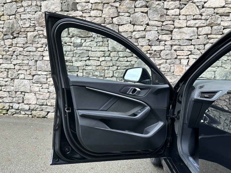 2023 (23) BMW 1 SERIES 118i M Sport 5dr  5910692