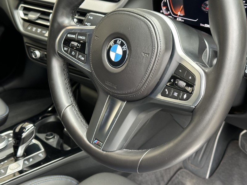 2023 (23) BMW 1 SERIES 118i M Sport 5dr  5910658