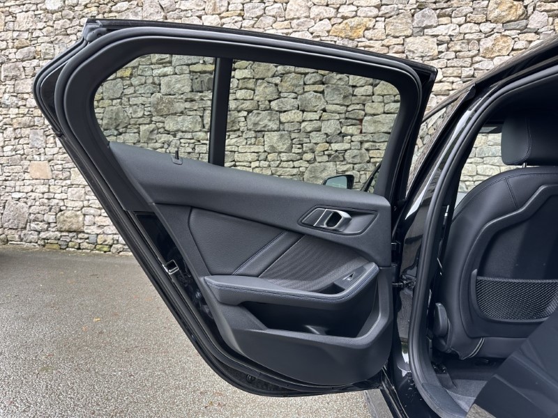 2023 (23) BMW 1 SERIES 118i M Sport 5dr  5910693