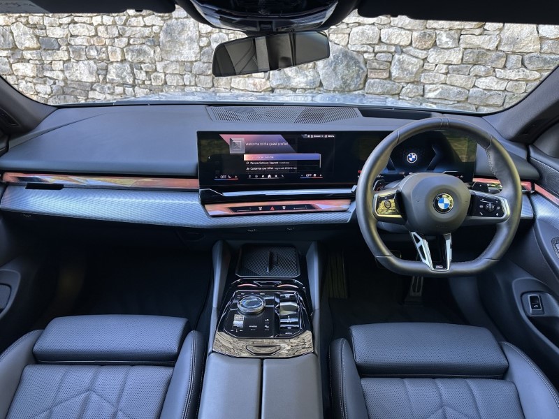 2026 (75) BMW 5 SERIES 520i M Sport Saloon  5863425