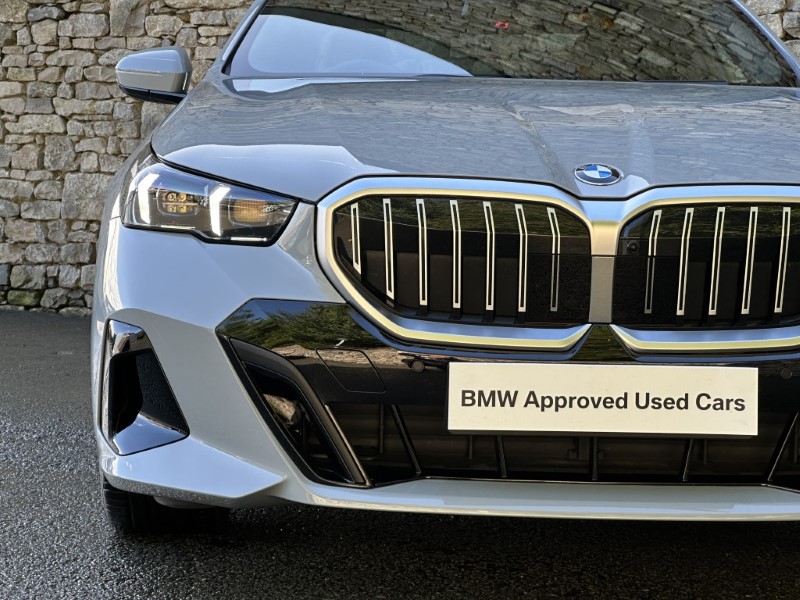 2026 (75) BMW 5 SERIES 520i M Sport Saloon  5863437