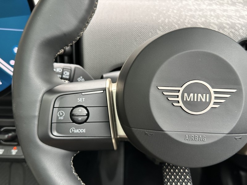 2024 (24) MINI COOPER 2.0 S Exclusive 3dr Auto 5914901
