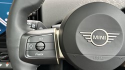 2024 (24) MINI COOPER 2.0 S Exclusive 3dr Auto 5914901