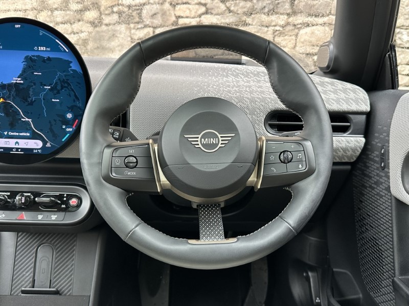 2024 (24) MINI COOPER 2.0 S Exclusive 3dr Auto 5914932