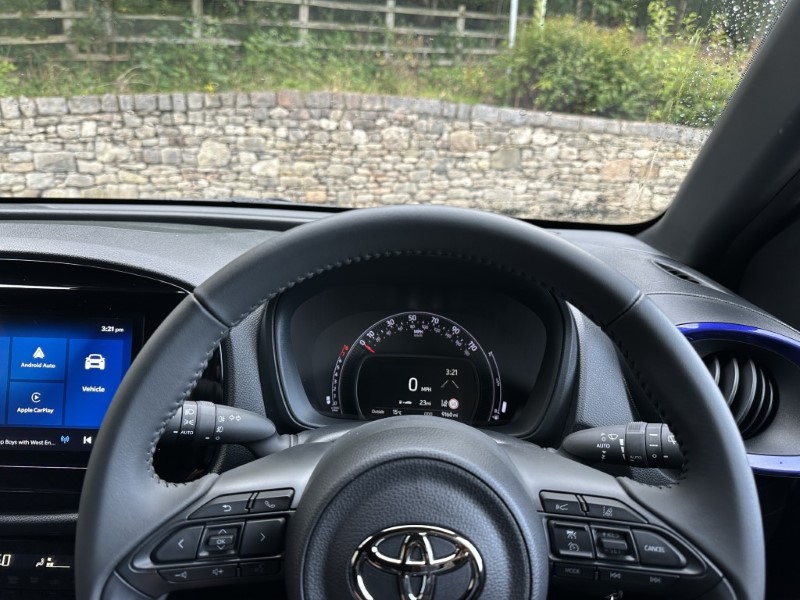 2025 (75) TOYOTA AYGO X 1.0 VVT-i Edge 5dr 5913683