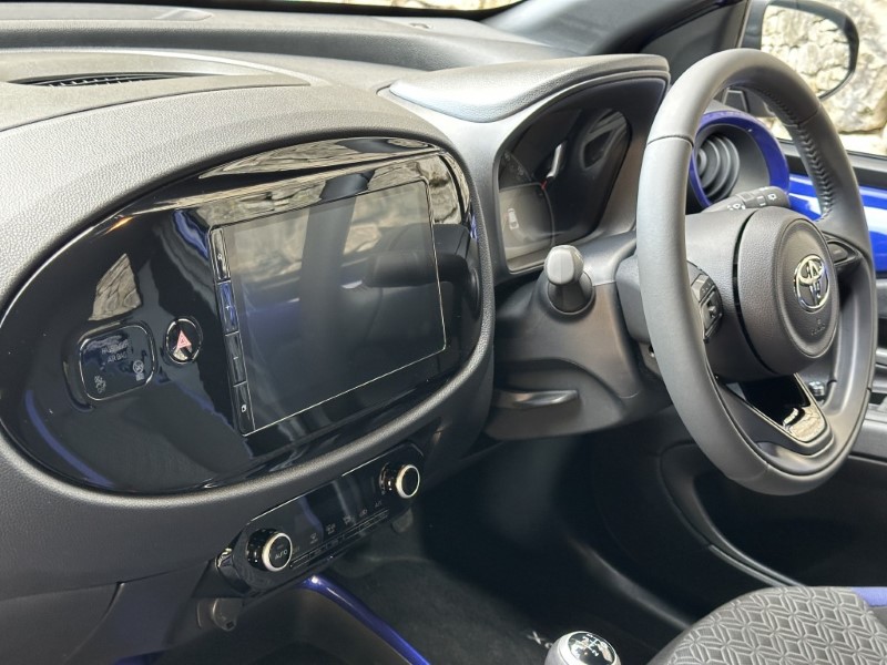 2025 (75) TOYOTA AYGO X 1.0 VVT-i Edge 5dr 5913667