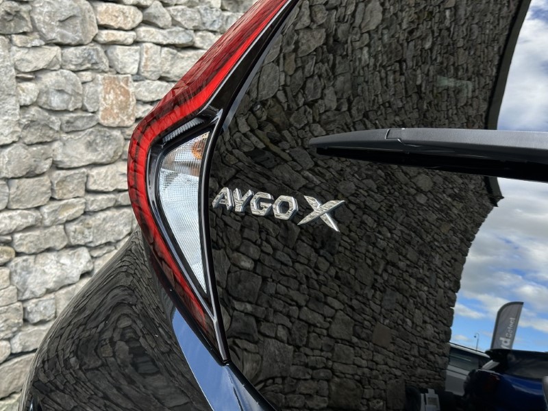 2025 (75) TOYOTA AYGO X 1.0 VVT-i Edge 5dr 5913644