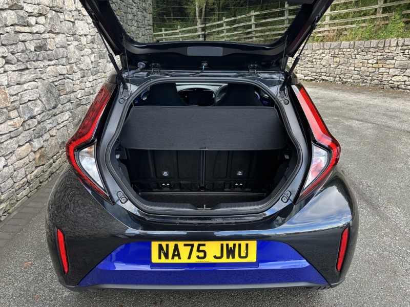 2025 (75) TOYOTA AYGO X 1.0 VVT-i Edge 5dr 5913645