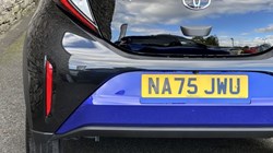 2025 (75) TOYOTA AYGO X 1.0 VVT-i Edge 5dr 5913642