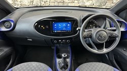 2025 (75) TOYOTA AYGO X 1.0 VVT-i Edge 5dr 5913677