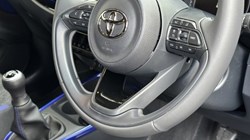2025 (75) TOYOTA AYGO X 1.0 VVT-i Edge 5dr 5913648
