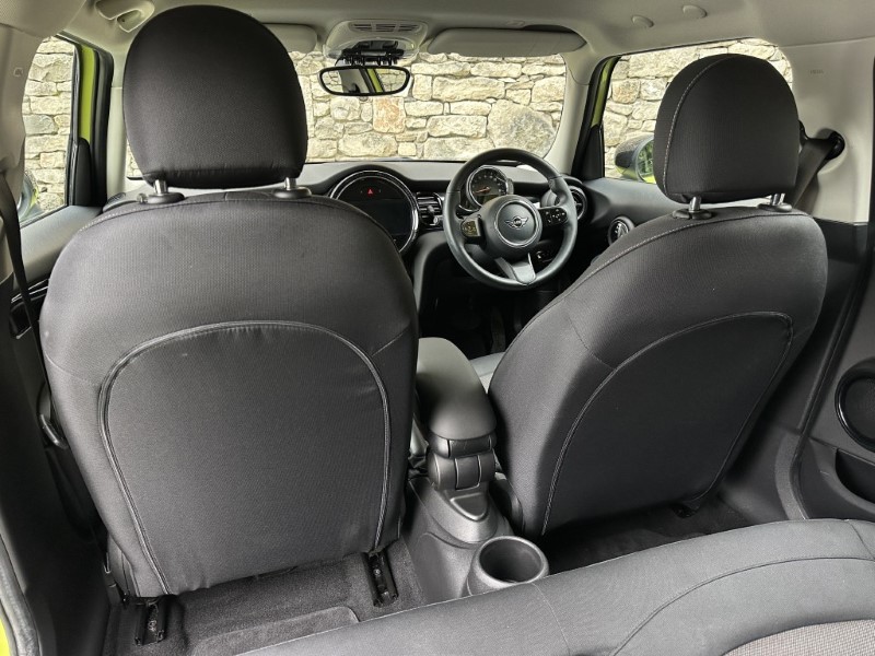 2022 (72) MINI HATCHBACK 1.5 Cooper Classic 5dr Auto 5912612