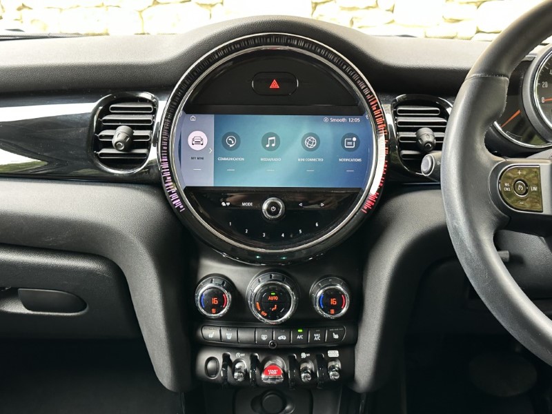 2022 (72) MINI HATCHBACK 1.5 Cooper Classic 5dr Auto 5912617