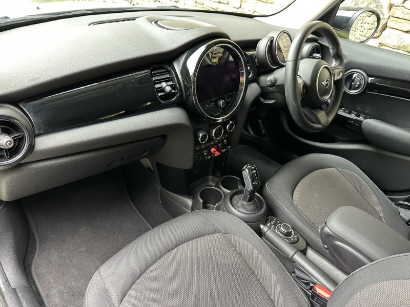 2022 (72) MINI HATCHBACK 1.5 Cooper Classic 5dr Auto 5912597