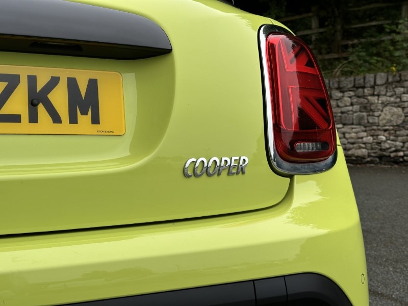 2022 (72) MINI HATCHBACK 1.5 Cooper Classic 5dr Auto 5912572