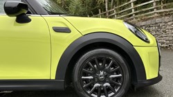 2022 (72) MINI HATCHBACK 1.5 Cooper Classic 5dr Auto 5912630
