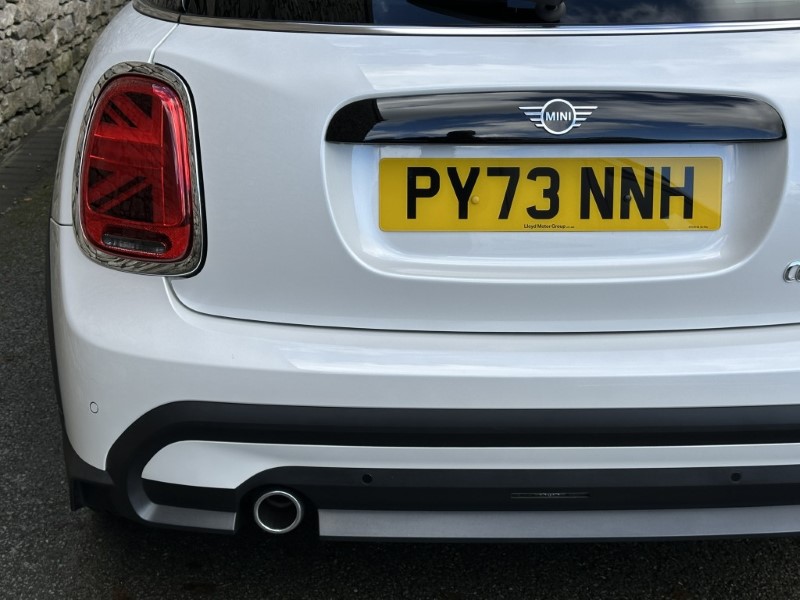 2024 (73) MINI HATCHBACK 1.5 Cooper Exclusive Premium 5dr Auto 5917286