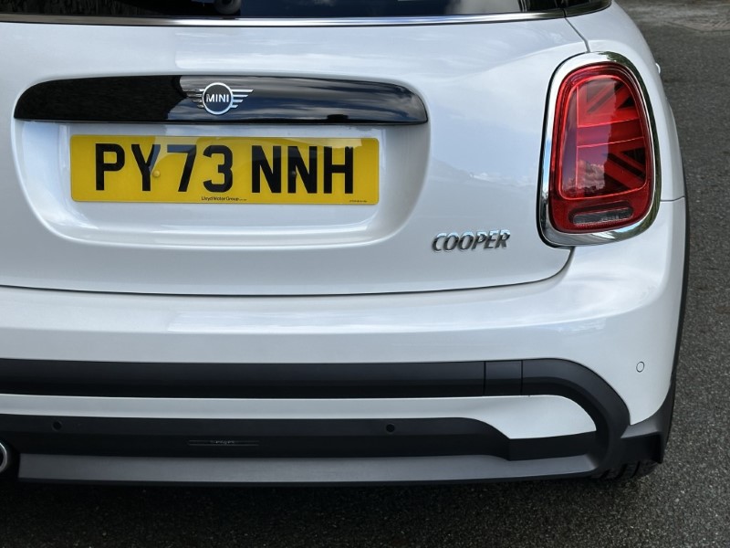 2024 (73) MINI HATCHBACK 1.5 Cooper Exclusive Premium 5dr Auto 5917287