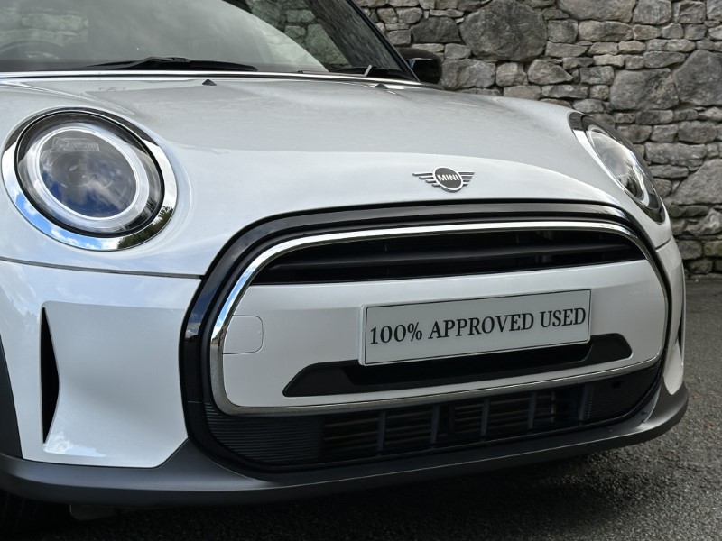 2024 (73) MINI HATCHBACK 1.5 Cooper Exclusive Premium 5dr Auto 5917327