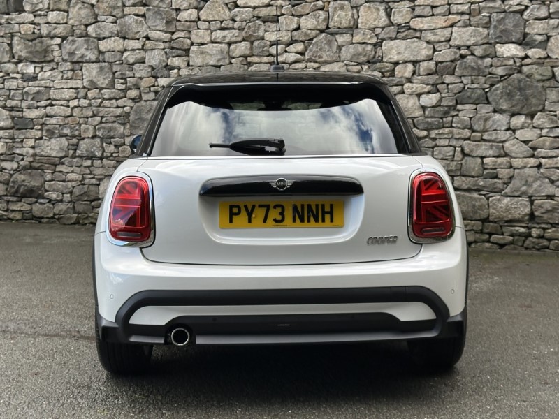 2024 (73) MINI HATCHBACK 1.5 Cooper Exclusive Premium 5dr Auto 5917310