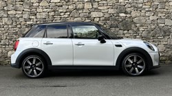 2024 (73) MINI HATCHBACK 1.5 Cooper Exclusive Premium 5dr Auto 5917284