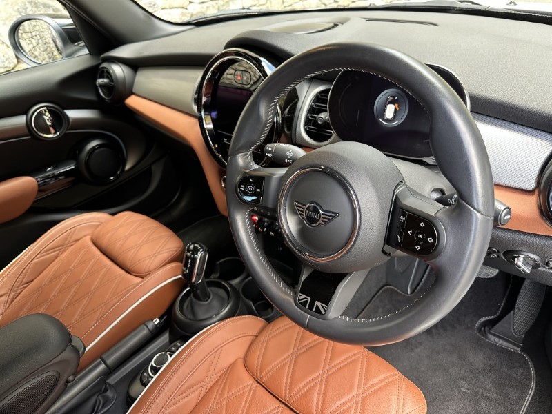 2024 (73) MINI HATCHBACK 1.5 Cooper Exclusive Premium 5dr Auto 5917270