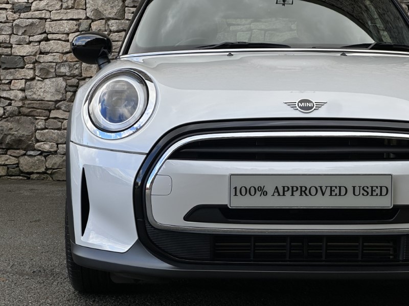 2024 (73) MINI HATCHBACK 1.5 Cooper Exclusive Premium 5dr Auto 5917328