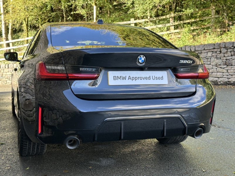 2023 (23) BMW 3 SERIES 320i M Sport 4dr Saloon 5923974