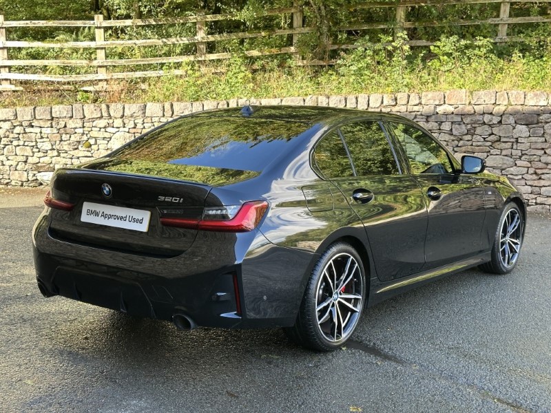 2023 (23) BMW 3 SERIES 320i M Sport 4dr Saloon 5924040