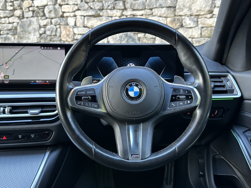 2023 (23) BMW 3 SERIES 320i M Sport 4dr Saloon 5924023
