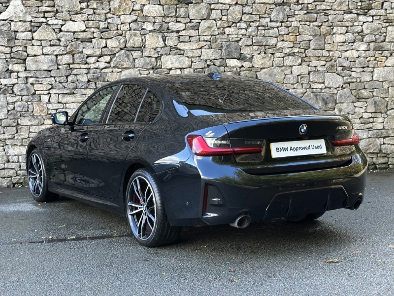 2023 (23) BMW 3 SERIES 320i M Sport 4dr Saloon 1