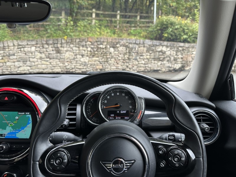 2019 (19) MINI HATCHBACK 1.5 Cooper Exclusive II 3dr 5964043