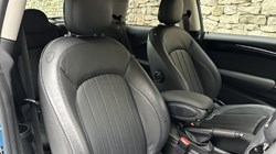 2019 (19) MINI HATCHBACK 1.5 Cooper Exclusive II 3dr 5963997