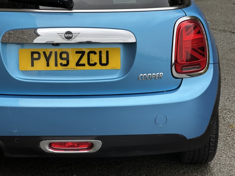 2019 (19) MINI HATCHBACK 1.5 Cooper Exclusive II 3dr 5963991