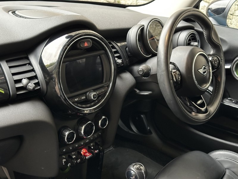 2019 (19) MINI HATCHBACK 1.5 Cooper Exclusive II 3dr 5964015