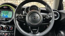 2019 (19) MINI HATCHBACK 1.5 Cooper Exclusive II 3dr 5964037