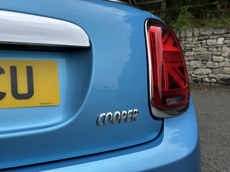 2019 (19) MINI HATCHBACK 1.5 Cooper Exclusive II 3dr 5963992