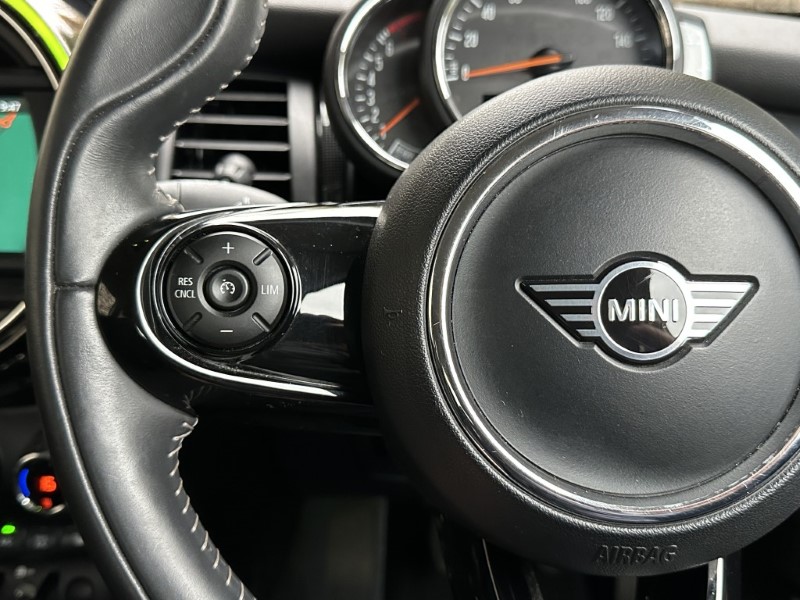 2019 (19) MINI HATCHBACK 1.5 Cooper Exclusive II 3dr 5964004