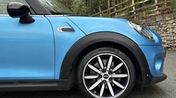 2019 (19) MINI HATCHBACK 1.5 Cooper Exclusive II 3dr 5964051