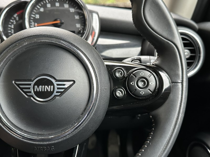 2019 (19) MINI HATCHBACK 1.5 Cooper Exclusive II 3dr 5964005