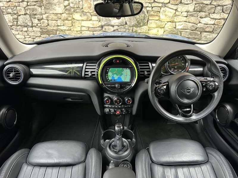 2019 (19) MINI HATCHBACK 1.5 Cooper Exclusive II 3dr 5964034