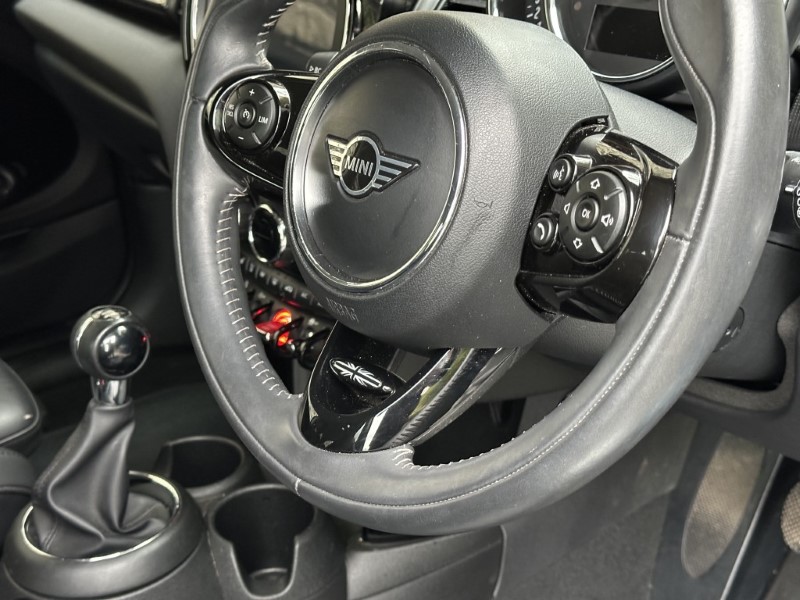 2019 (19) MINI HATCHBACK 1.5 Cooper Exclusive II 3dr 5963998