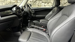 2019 (19) MINI HATCHBACK 1.5 Cooper Exclusive II 3dr 5964016