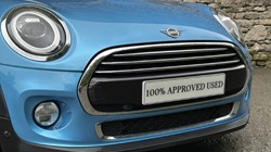 2019 (19) MINI HATCHBACK 1.5 Cooper Exclusive II 3dr 5964046