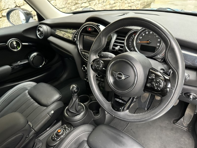 2019 (19) MINI HATCHBACK 1.5 Cooper Exclusive II 3dr 5963994