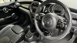 2019 (19) MINI HATCHBACK 1.5 Cooper Exclusive II 3dr 5963994