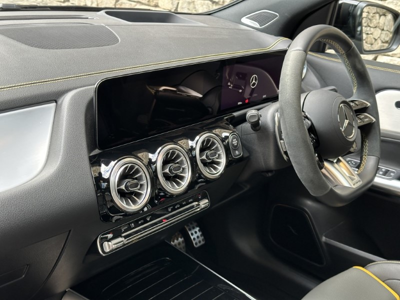 2025 (25) MERCEDES-BENZ GLA 45 S 4Matic PLUS Plus 5dr Auto 5953459